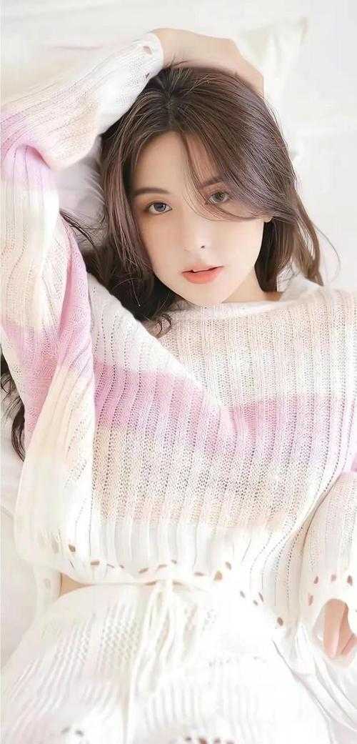 禀告首辅，夫人她又去给你物色美女了