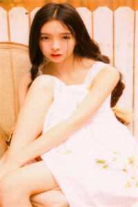 穿成恶毒女配？她要阴暗扭曲爬行了