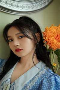 不当舔狗后，拜金女神跟我谈感情