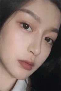 皇后跃下城墙，阴鸷暴君一夜白首