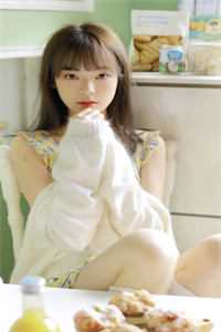 新婚夜，女知青乖乖往糙汉怀里钻
