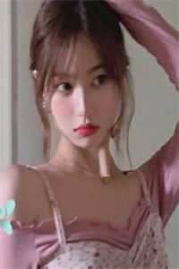 炮灰女配穿书到九零做时尚教主
