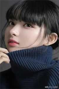穿成炮灰女配后我娇养了首辅一家