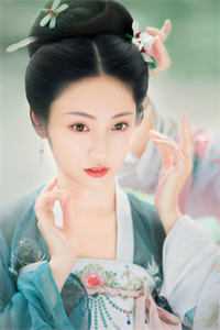 爱恨缠绵，花心愁欲断