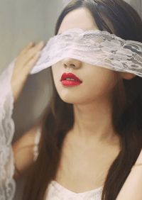 我的生日宴上，妻子和他人订婚